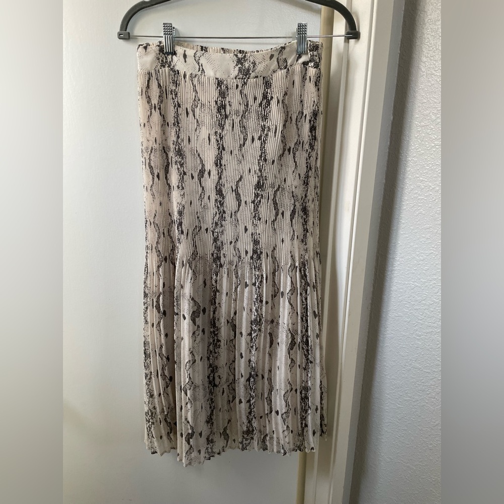 VICI Snake Print Pleated Skirt